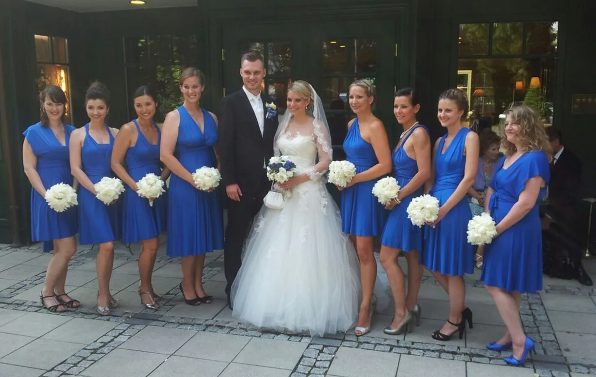6 reasons for choosing a short bridesmaid dress