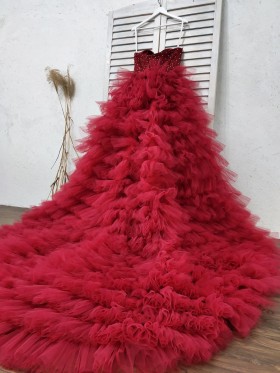 luxury ruffled tiered tulle long train prom dress