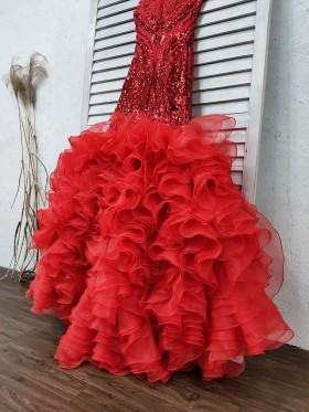 ruffled trumpet skirt
