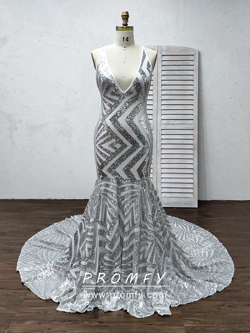 thumbnail image 2 of Mermaid V Neck Long Evening Dress Applique Beading Sweep Train Formal Party Gown 2 of 9