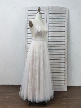 sheer tulle overlaid and white lace appliqued nude A line long prom dress