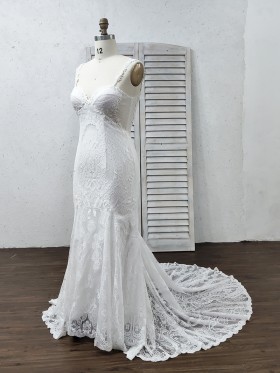 mermaid silhouette long wedding dress