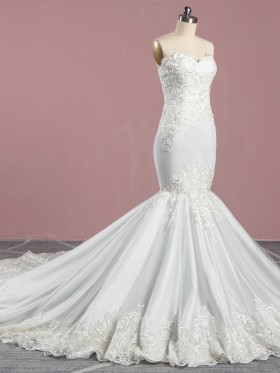 mermaid silhouette with chapel train ivory bridal dress mermaid silhouette with chapel train ivory bridal dress