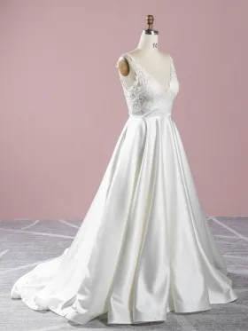 ivory lace and satin A line wedding gown