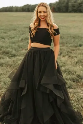 Two-piece Ruffled Flanged Prom Dress 