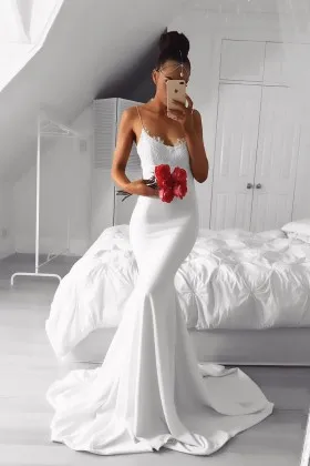 Pretty white lace appliqued mermaid designer spandex long train formal gown