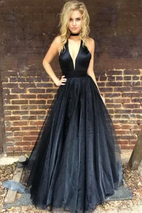 Amazing black organza halter plunging neckline designer prom gown