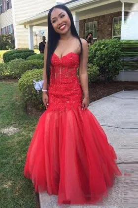 Classic red lace and tulle strapless sweetheart drop waist mermaid prom dress