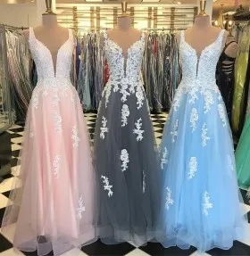White lace appliqued tulle overlay plunging neckline long formal prom dresses