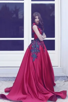 black glitter lace appliqued red satin prom dress