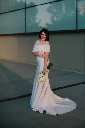 off the shoulder off white mermaidtrumpet long designer wedding dress