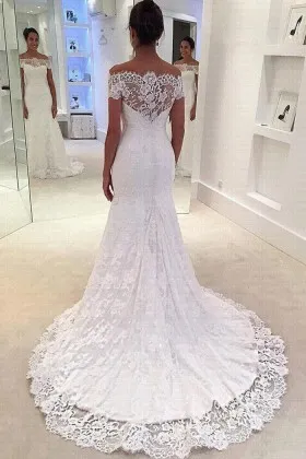 Simple lace overlaid mermaid wedding dress