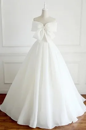 Adorable oversized bow knot ivory organza bridal ball gown