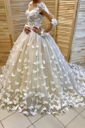 amazing 3d butterfly lace romantic wedding ball gown