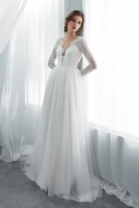 scalloped lace plunging neck sleeved boho bridal dress