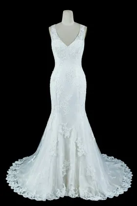 ivory mermaid sweetheart V neck long wedding dress