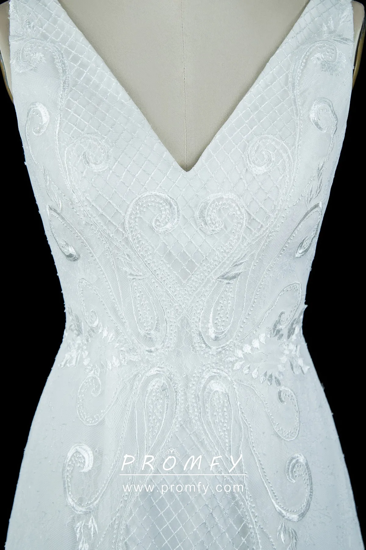 V Neck Sleeveless Lace Overlay Long 