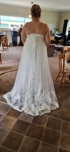 fitting fit perfectly wedding dress